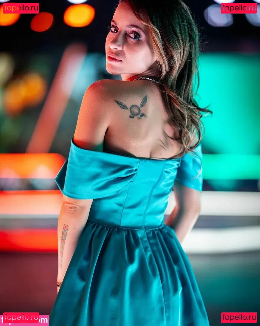 laure_bv Onlyfans Photo Gallery 