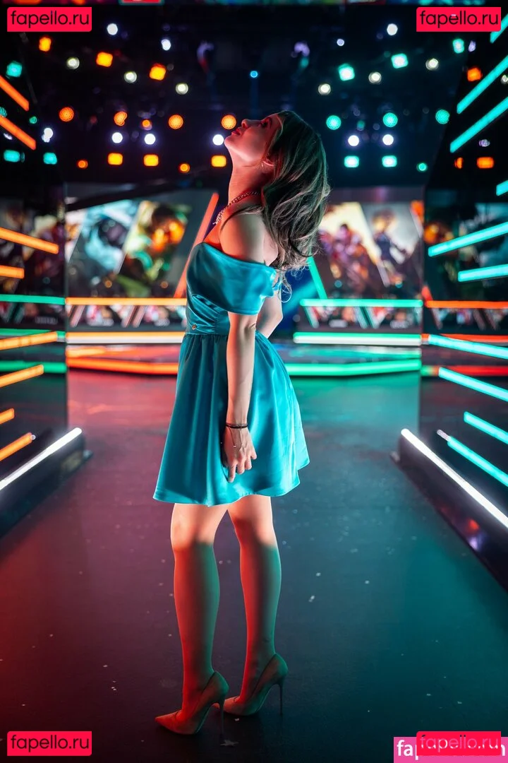 laure_bv Onlyfans Photo Gallery 