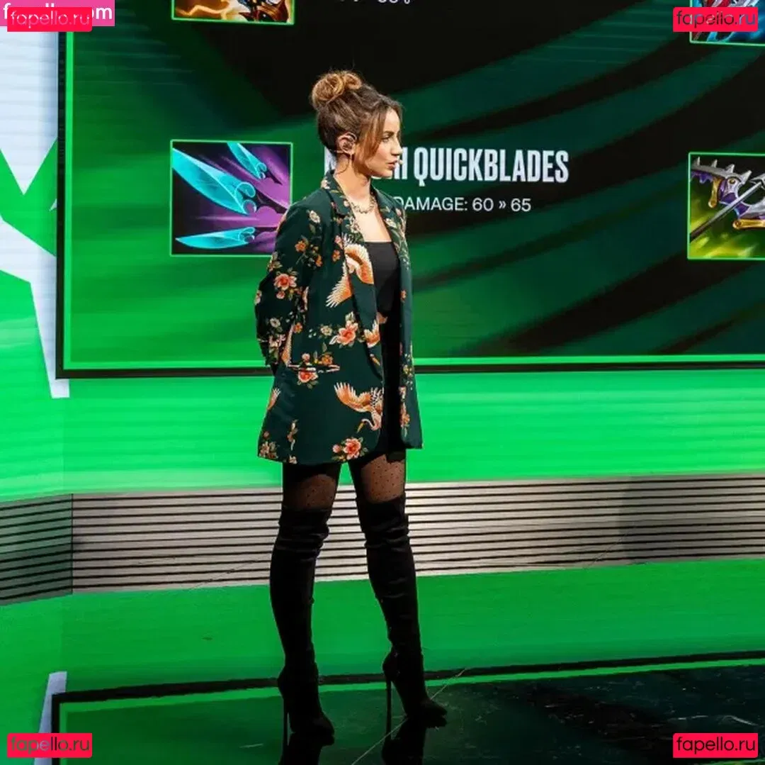 laure_bv Onlyfans Photo Gallery 