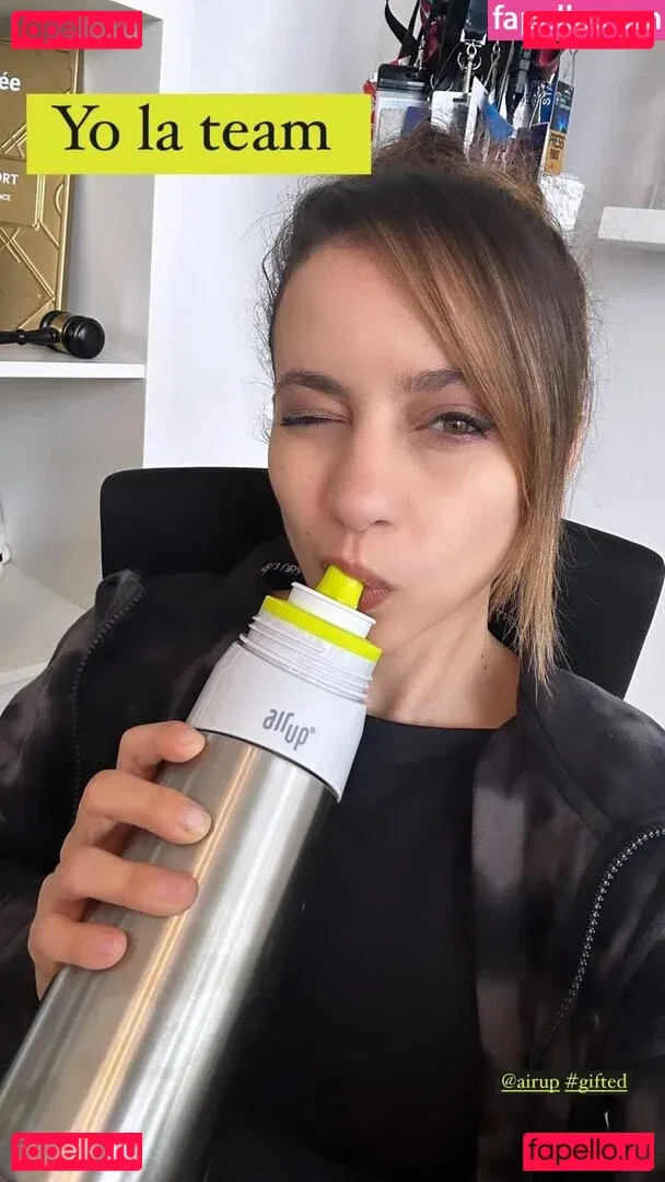 laure_bv Onlyfans Photo Gallery 