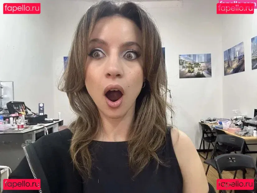 laure_bv Onlyfans Photo Gallery 