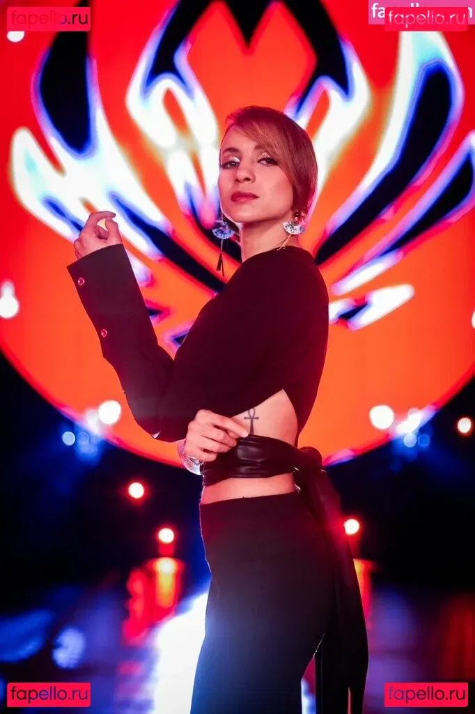 laure_bv Onlyfans Photo Gallery 