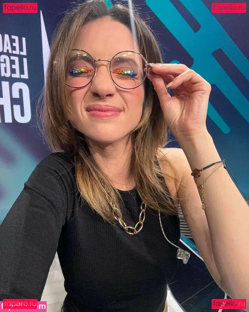 laure_bv Onlyfans Photo Gallery 