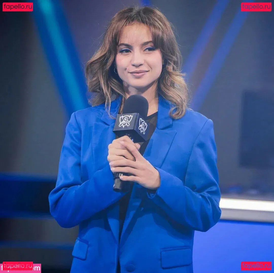 laure_bv Onlyfans Photo Gallery 