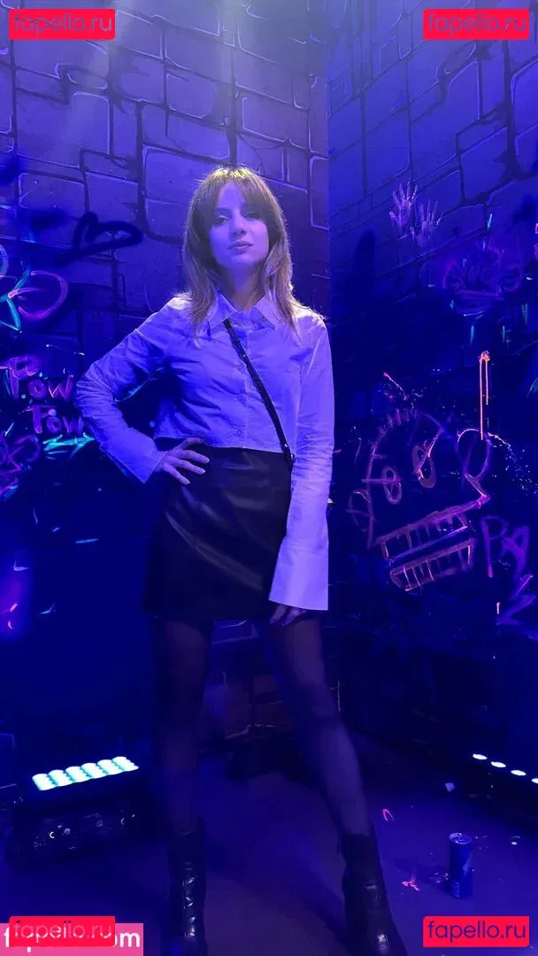 laure_bv Onlyfans Photo Gallery 