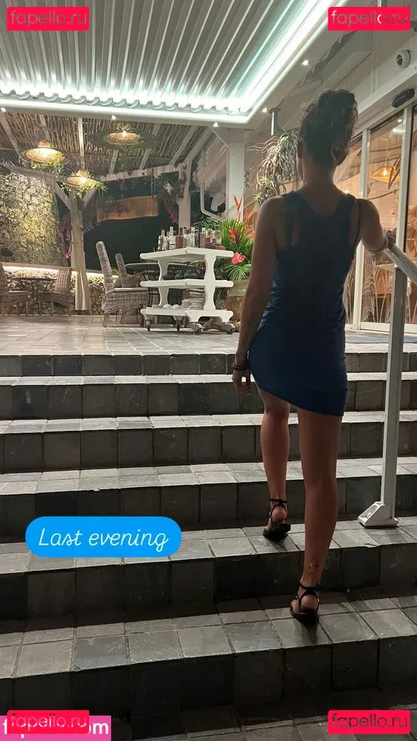 laure_bv Onlyfans Photo Gallery 