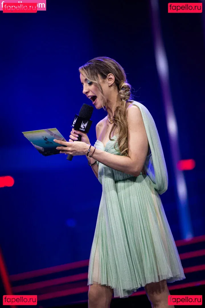 laure_bv Onlyfans Photo Gallery 