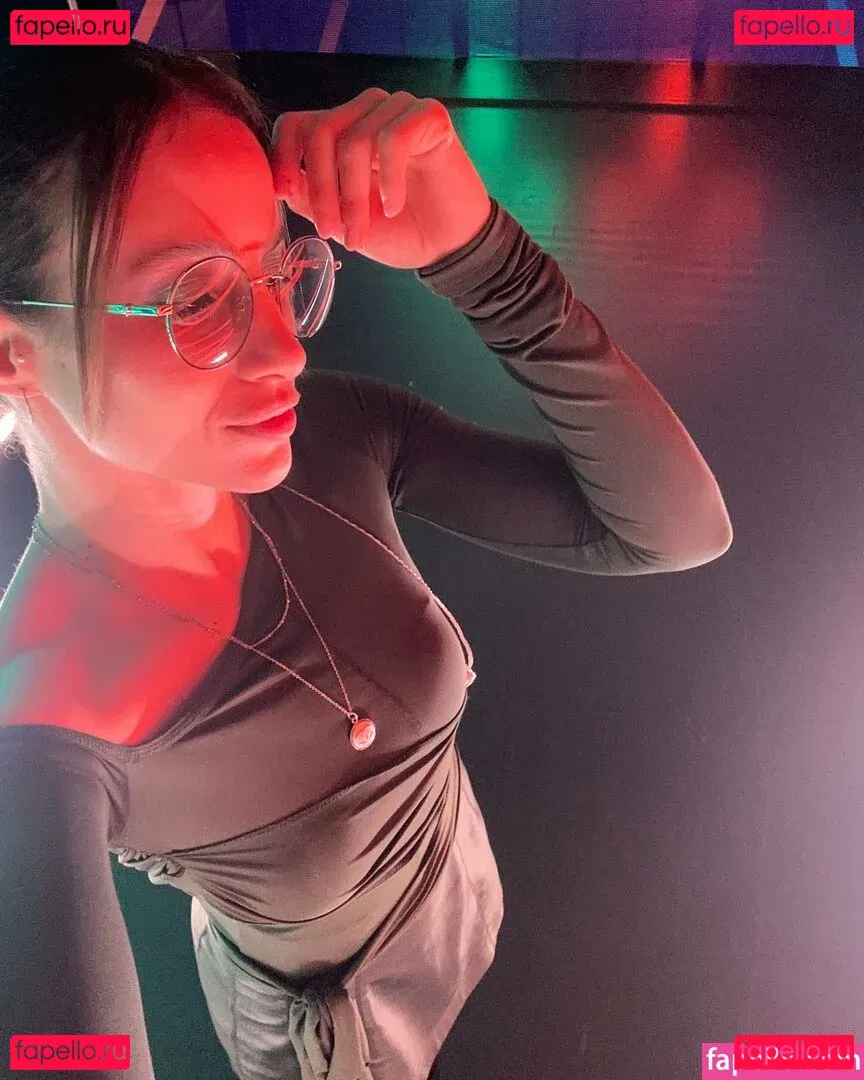 laure_bv Onlyfans Photo Gallery 