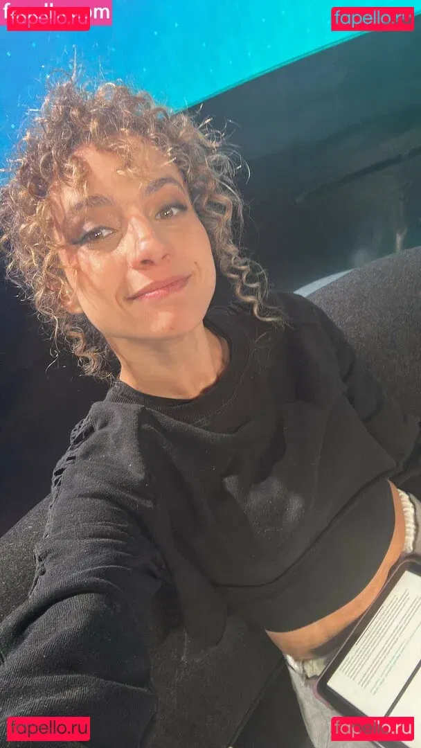 laure_bv Onlyfans Photo Gallery 