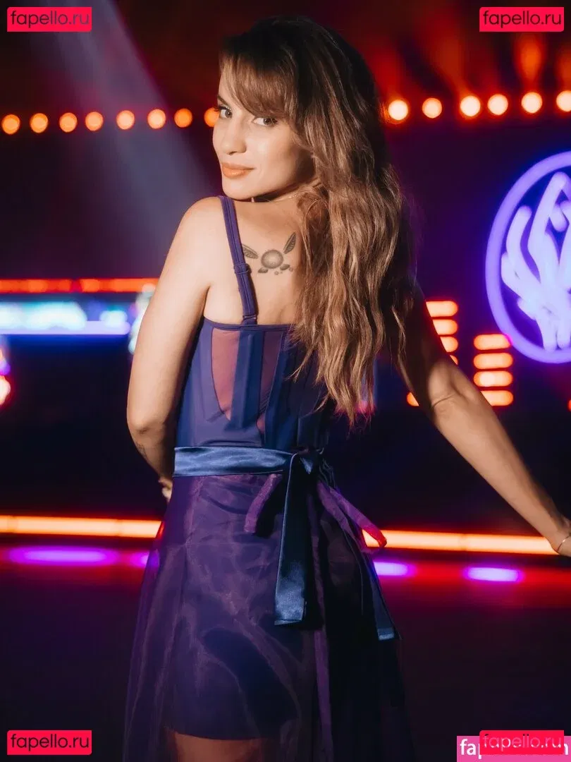 laure_bv Onlyfans Photo Gallery 