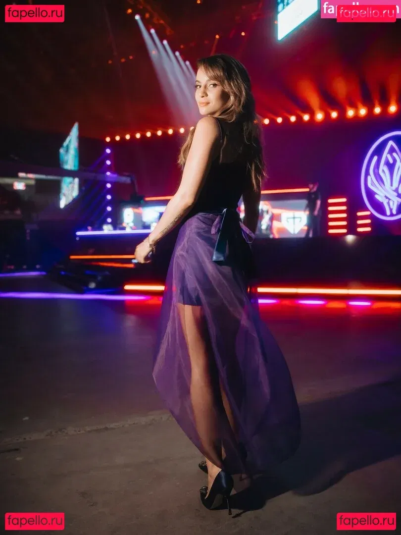 laure_bv Onlyfans Photo Gallery 