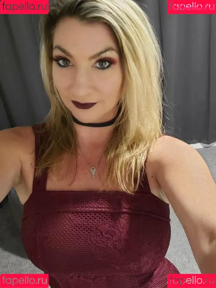 therebeccaryder Onlyfans Photo Gallery 