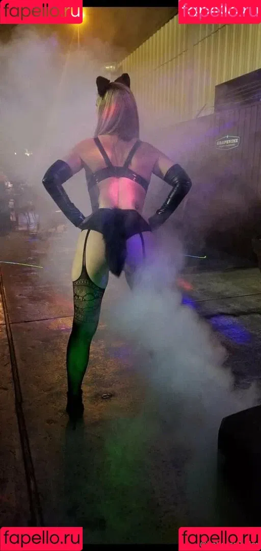 therebeccaryder Onlyfans Photo Gallery 