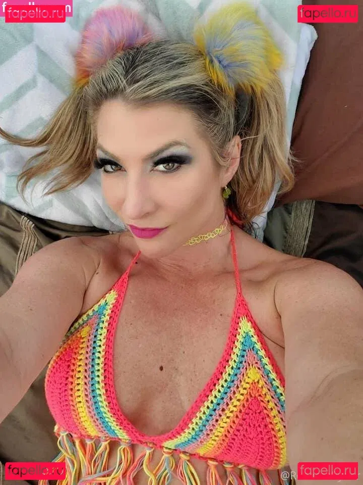 therebeccaryder Onlyfans Photo Gallery 