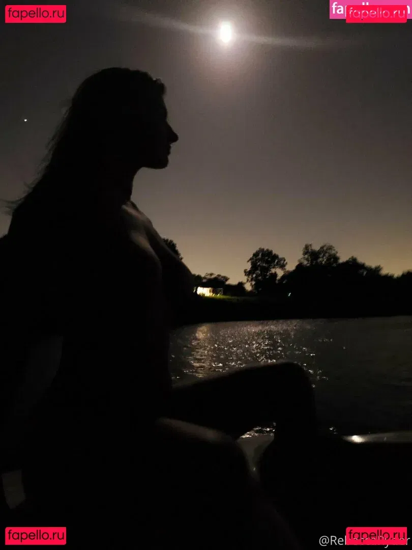 therebeccaryder Onlyfans Photo Gallery 