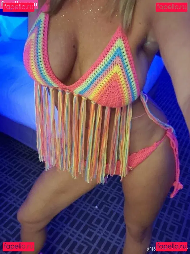 therebeccaryder Onlyfans Photo Gallery 