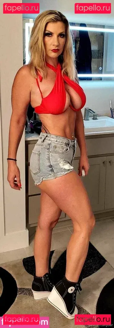 therebeccaryder Onlyfans Photo Gallery 