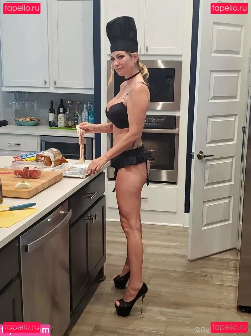 therebeccaryder Onlyfans Photo Gallery 