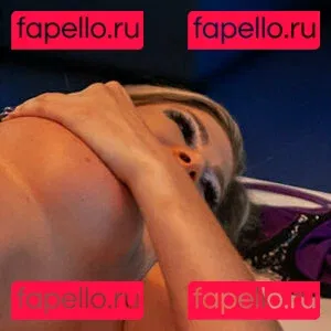 therebeccaryder Onlyfans Photo Gallery 