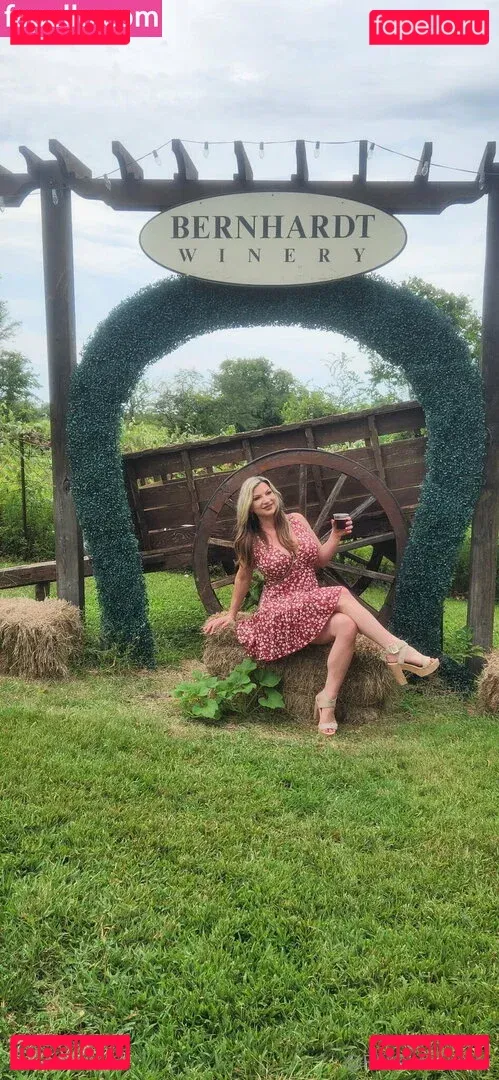 therebeccaryder Onlyfans Photo Gallery 