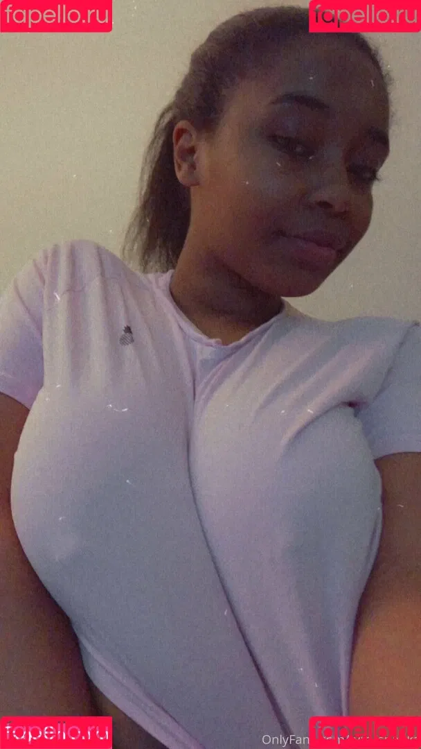 tyra_spanks Onlyfans Photo Gallery 