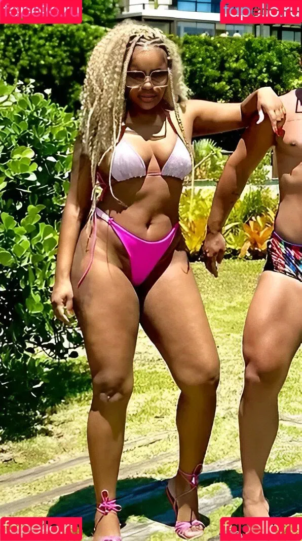Cariúcha Onlyfans Photo Gallery 