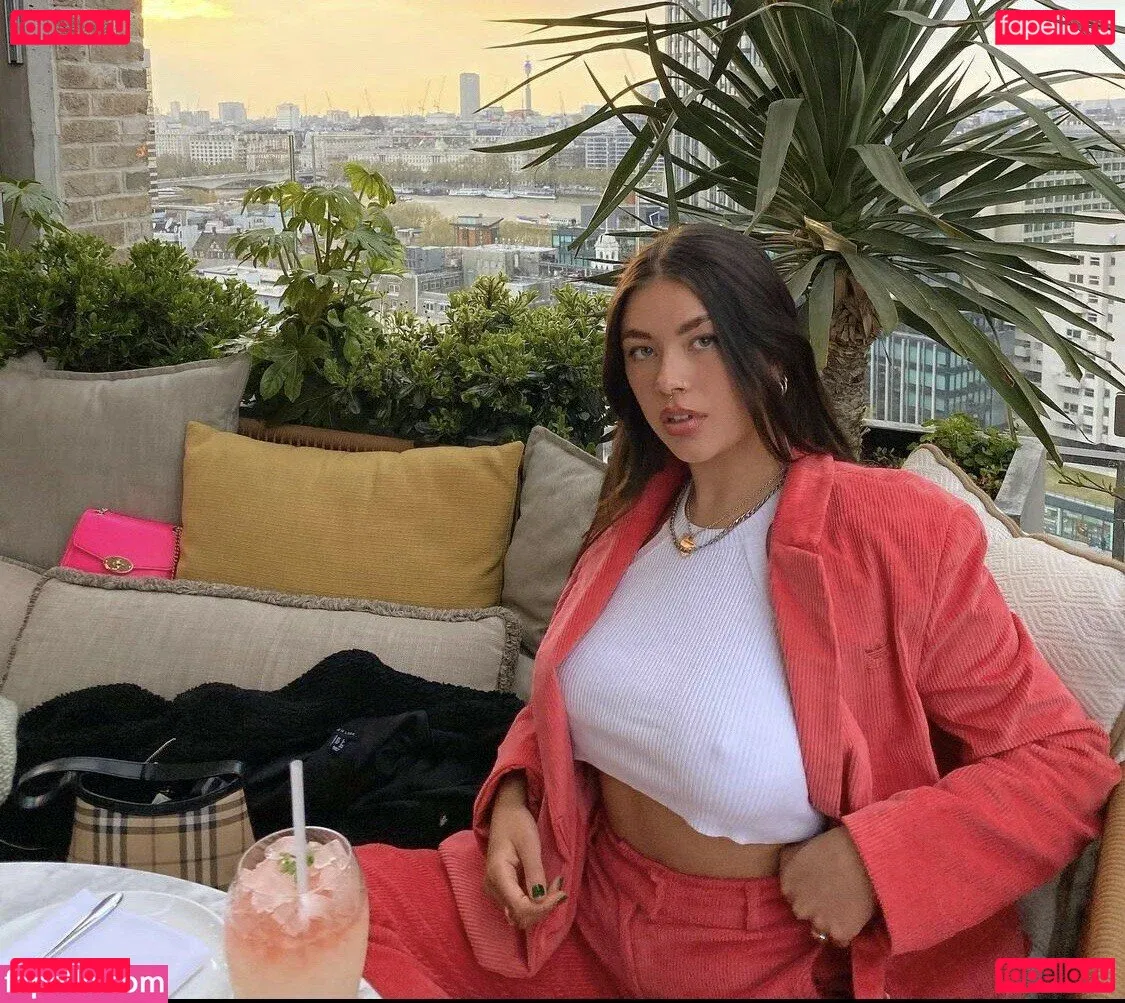 Cariúcha Onlyfans Photo Gallery 