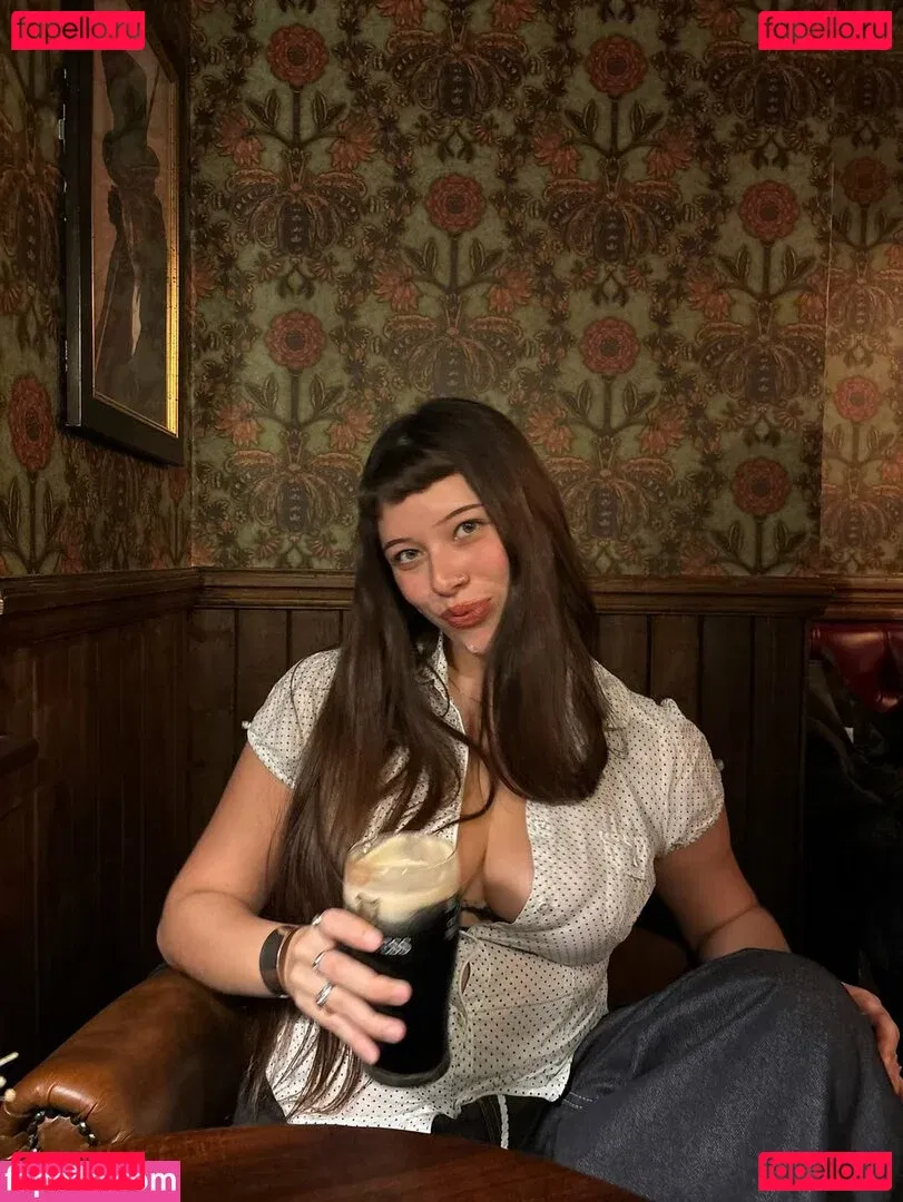 Cariúcha Onlyfans Photo Gallery 