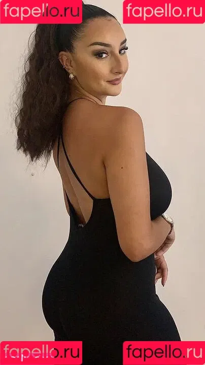 am_hailil Onlyfans Photo Gallery 