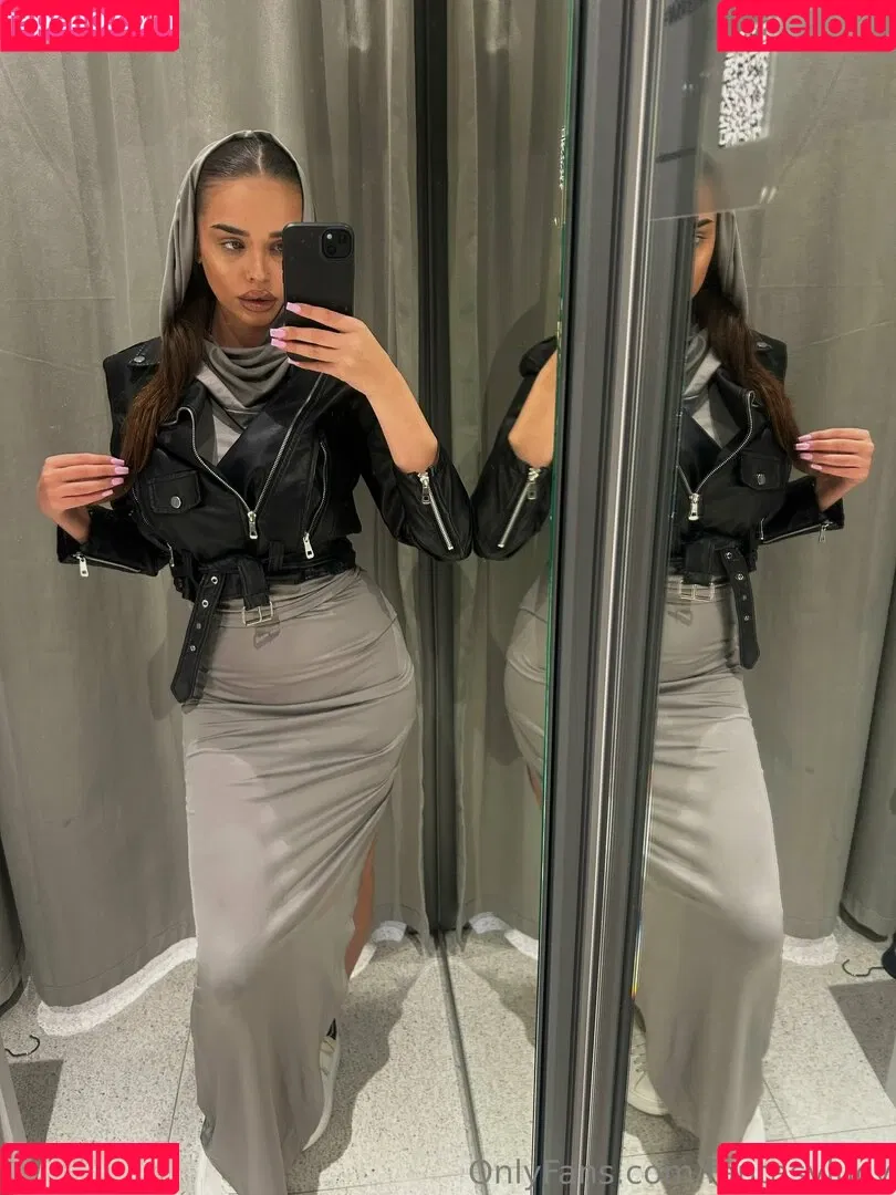 fantasylucy Onlyfans Photo Gallery 