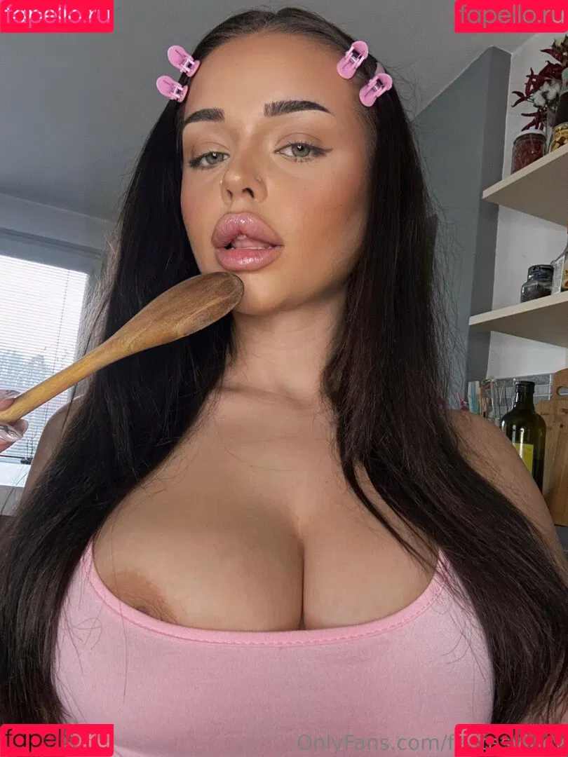 fantasylucy Onlyfans Photo Gallery 