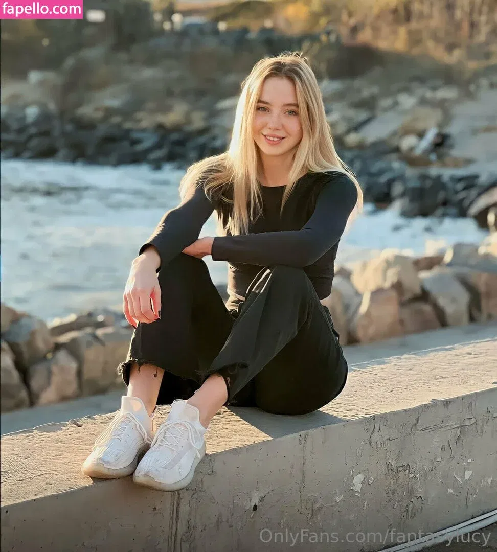 fantasylucy Onlyfans Photo Gallery 