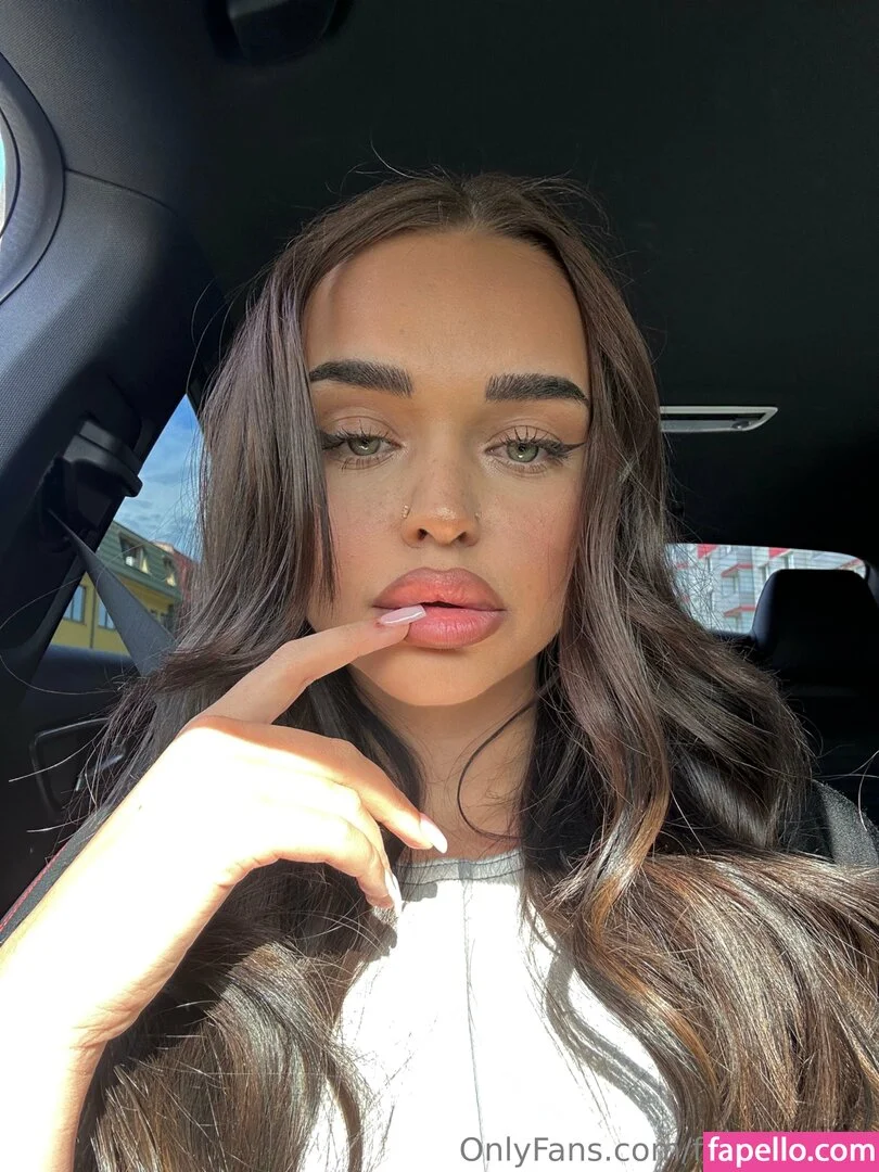 fantasylucy Onlyfans Photo Gallery 