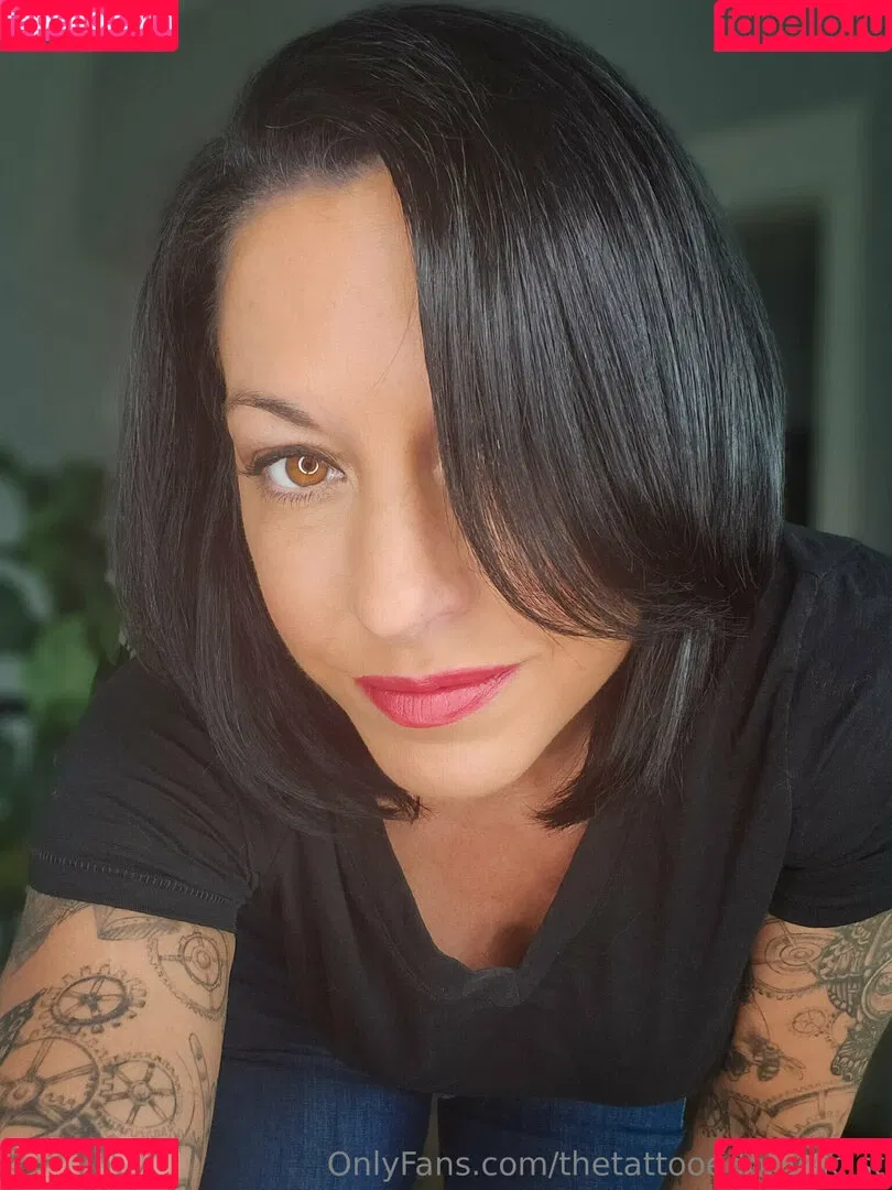 thetattooedphysicist Onlyfans Photo Gallery 
