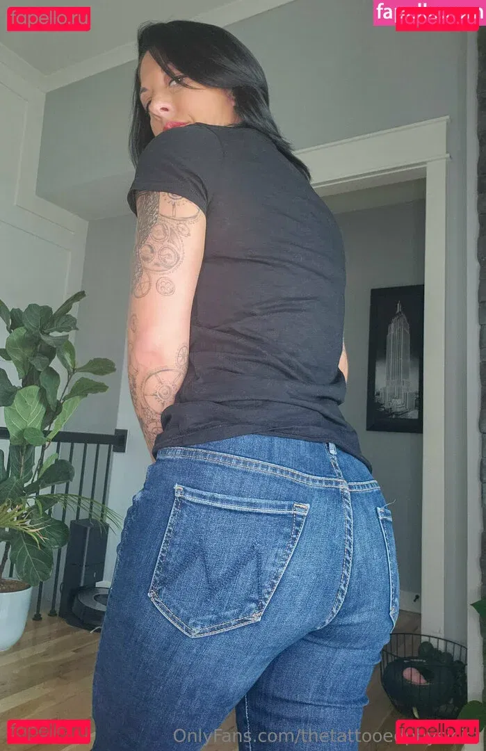 thetattooedphysicist Onlyfans Photo Gallery 