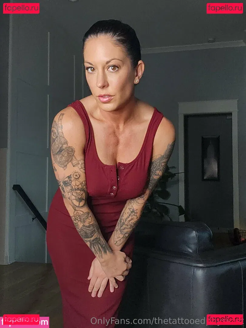 thetattooedphysicist Onlyfans Photo Gallery 
