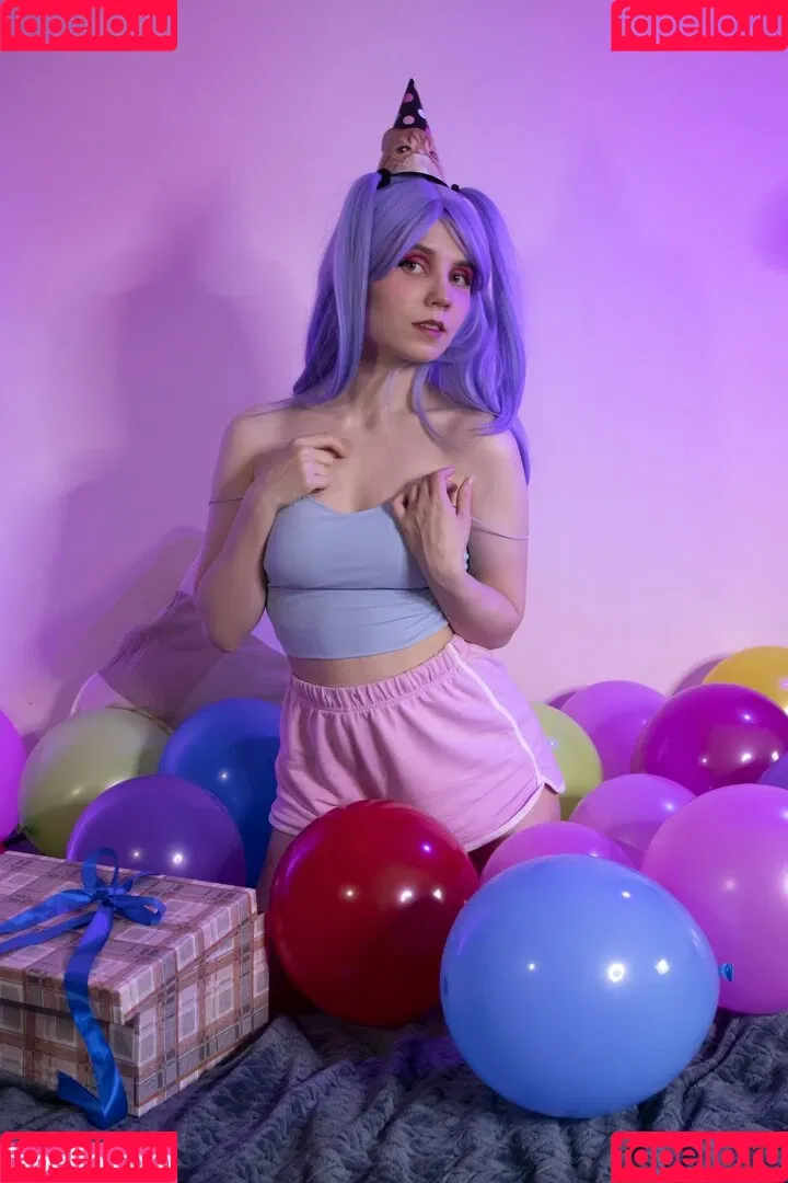 k0lenochka Onlyfans Photo Gallery 