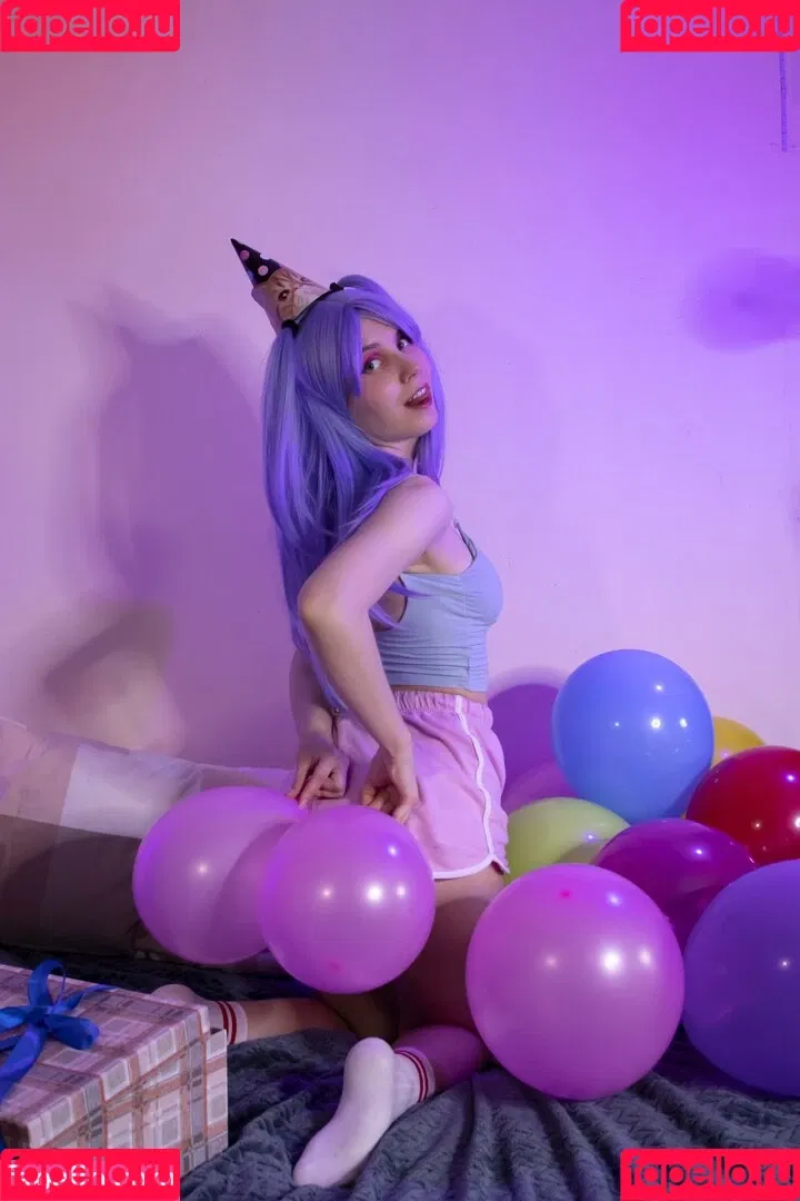 k0lenochka Onlyfans Photo Gallery 