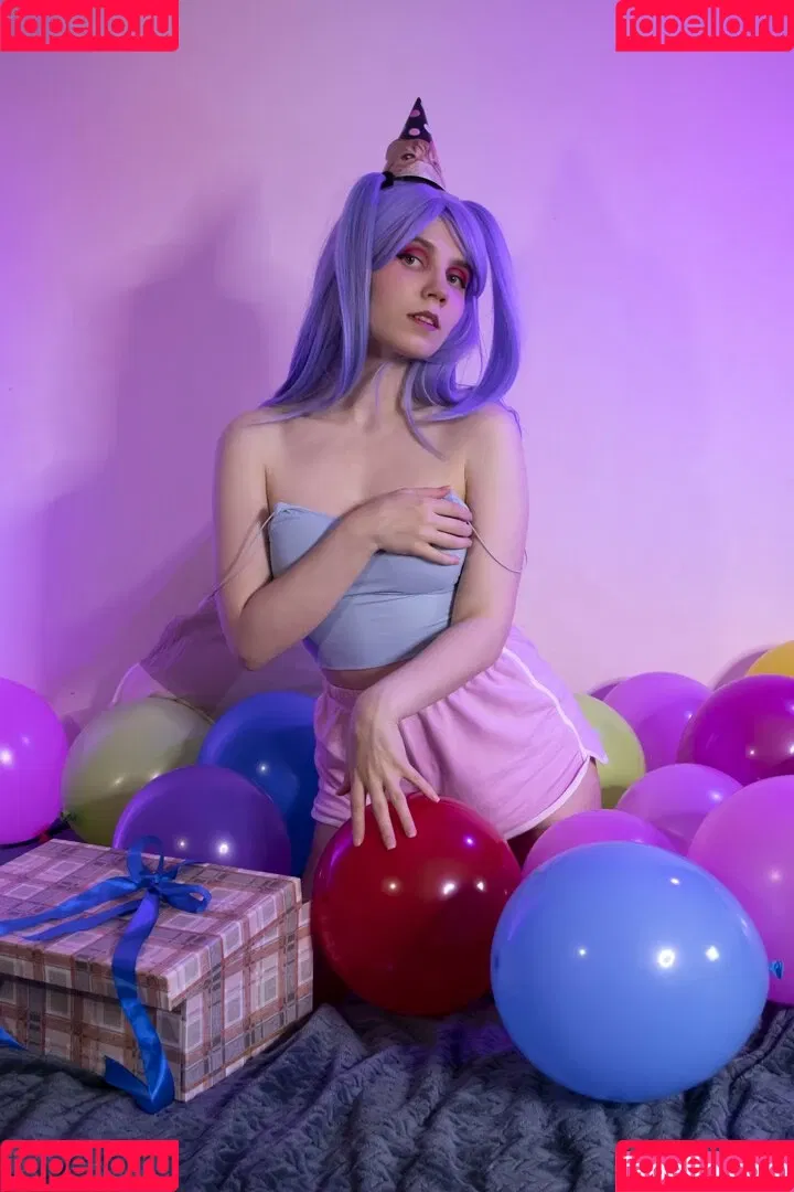 k0lenochka Onlyfans Photo Gallery 