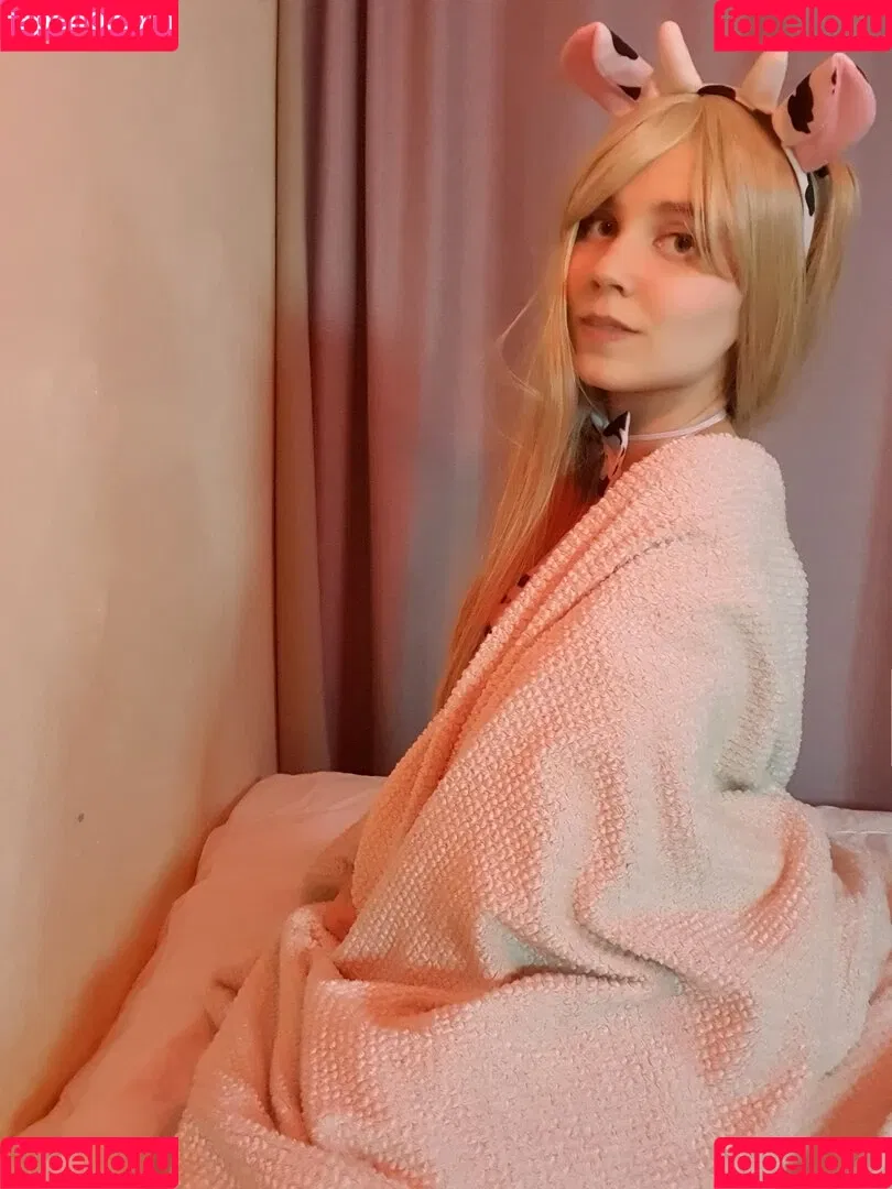 k0lenochka Onlyfans Photo Gallery 