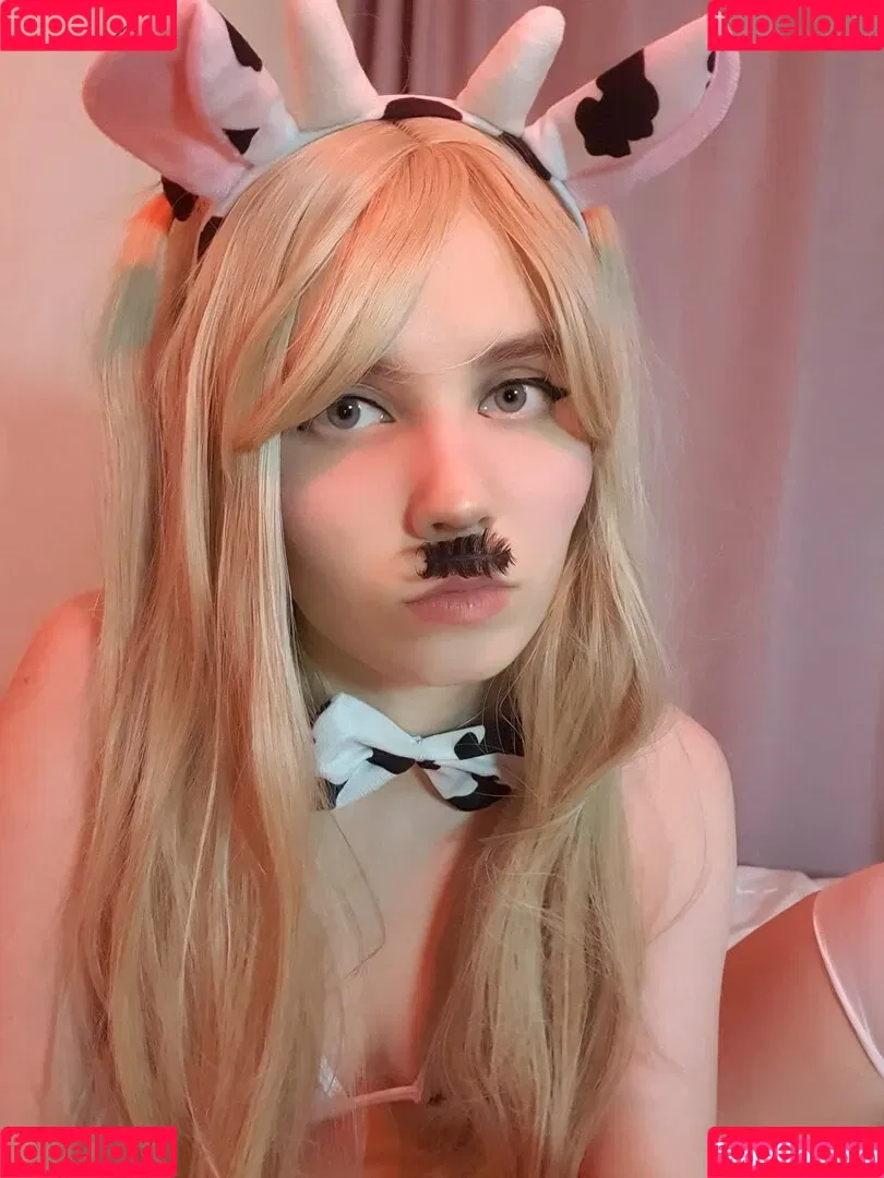 k0lenochka Onlyfans Photo Gallery 
