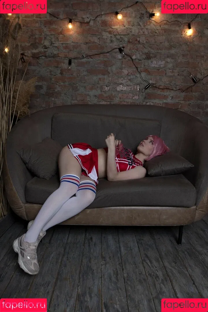 k0lenochka Onlyfans Photo Gallery 