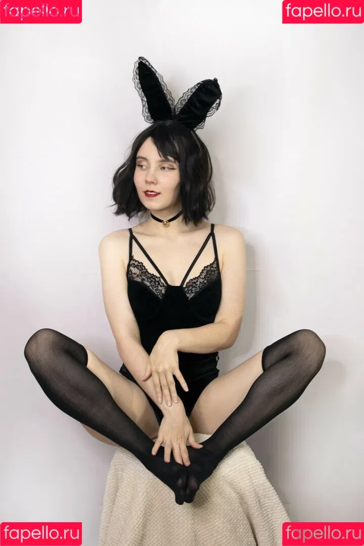 k0lenochka Onlyfans Photo Gallery 