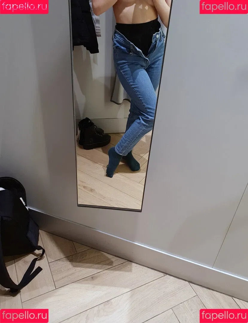 k0lenochka Onlyfans Photo Gallery 