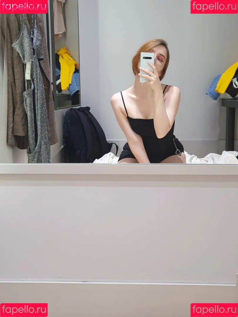 k0lenochka Onlyfans Photo Gallery 