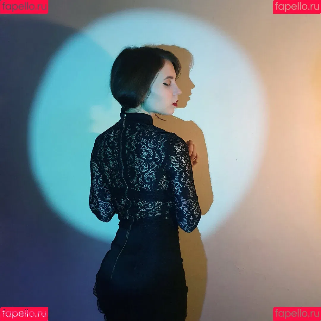 k0lenochka Onlyfans Photo Gallery 