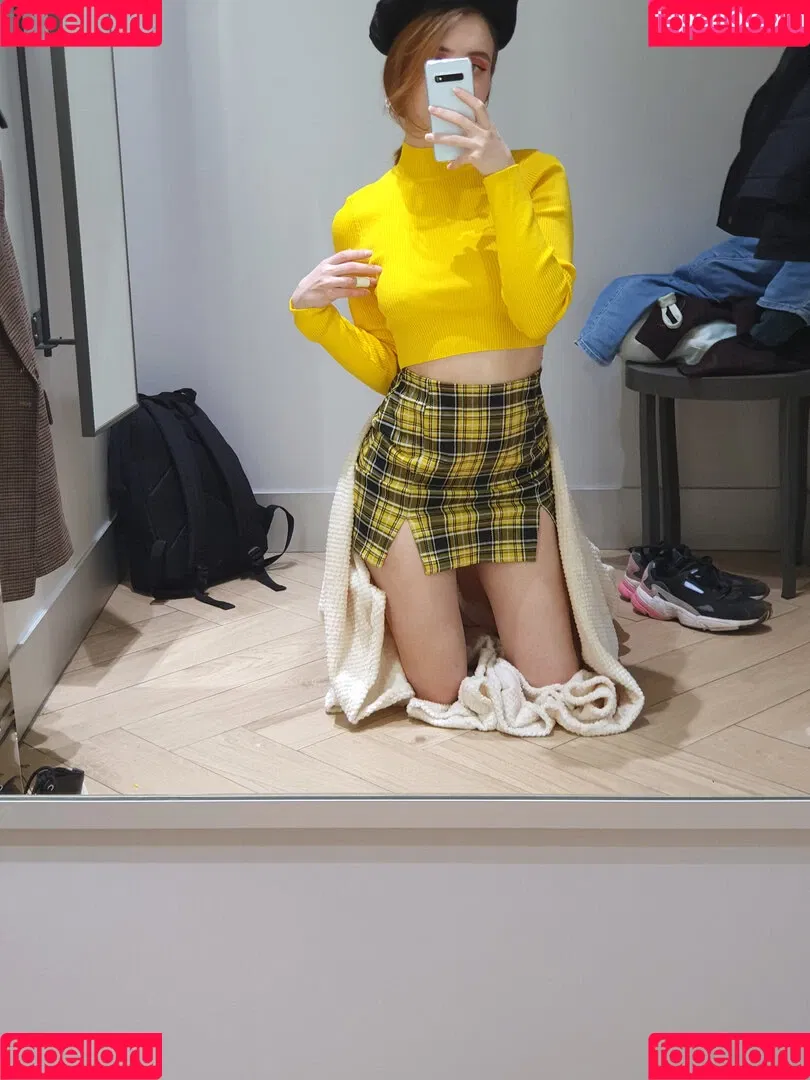 k0lenochka Onlyfans Photo Gallery 