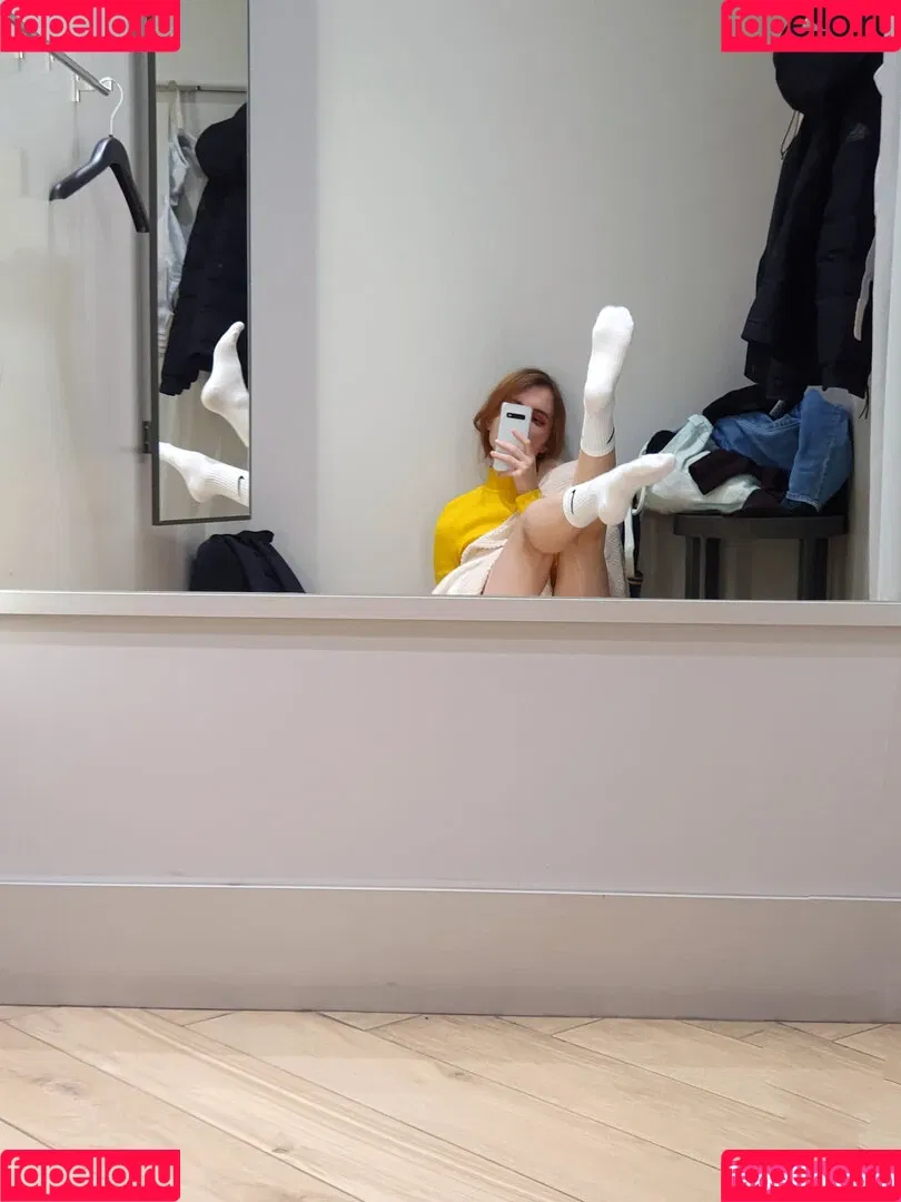 k0lenochka Onlyfans Photo Gallery 