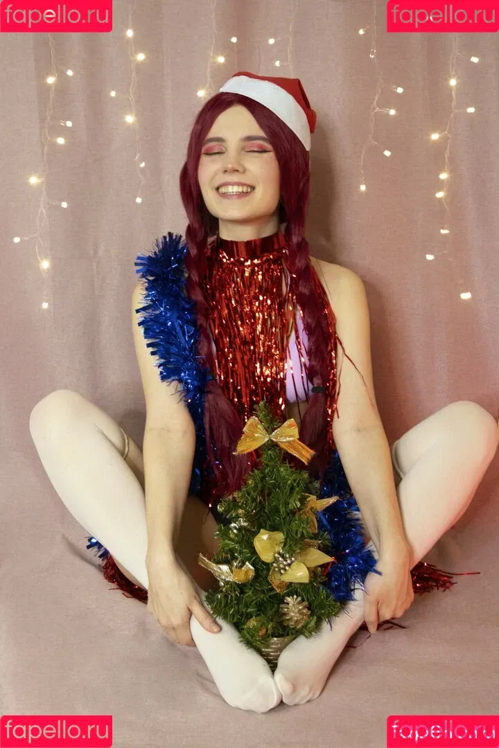 k0lenochka Onlyfans Photo Gallery 