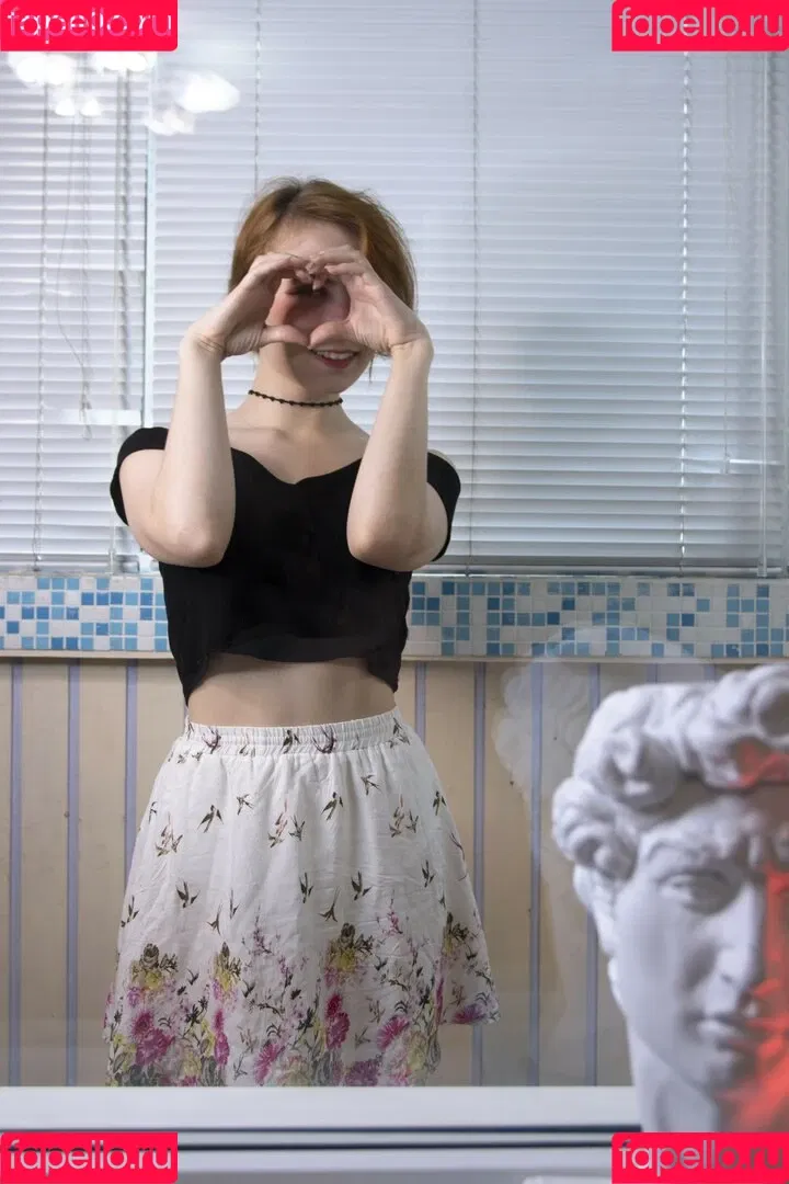 k0lenochka Onlyfans Photo Gallery 